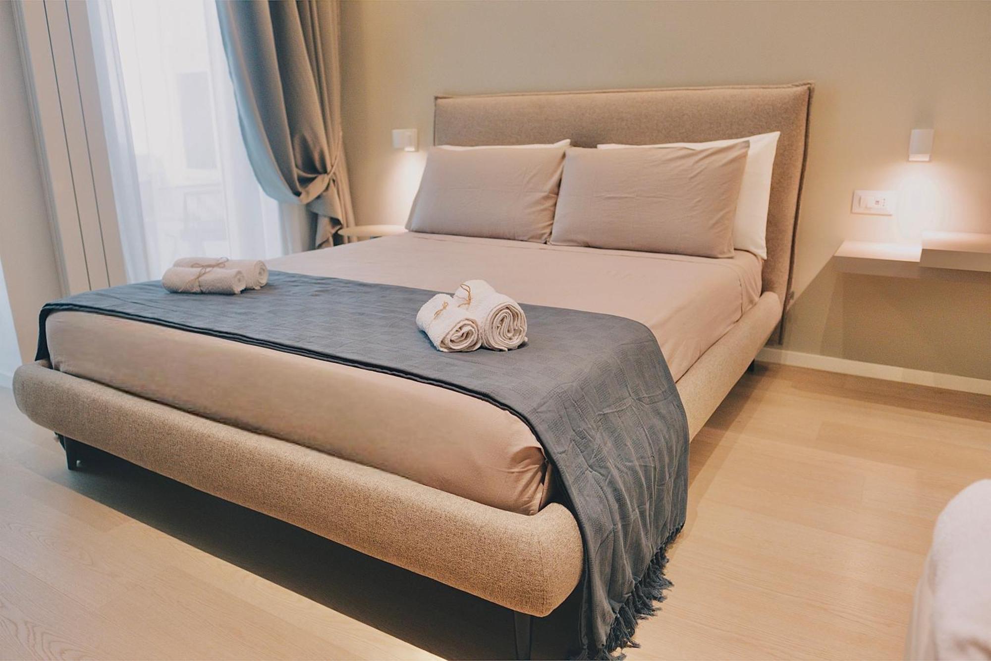 18Zero2 Luxury Rooms Bari Buitenkant foto